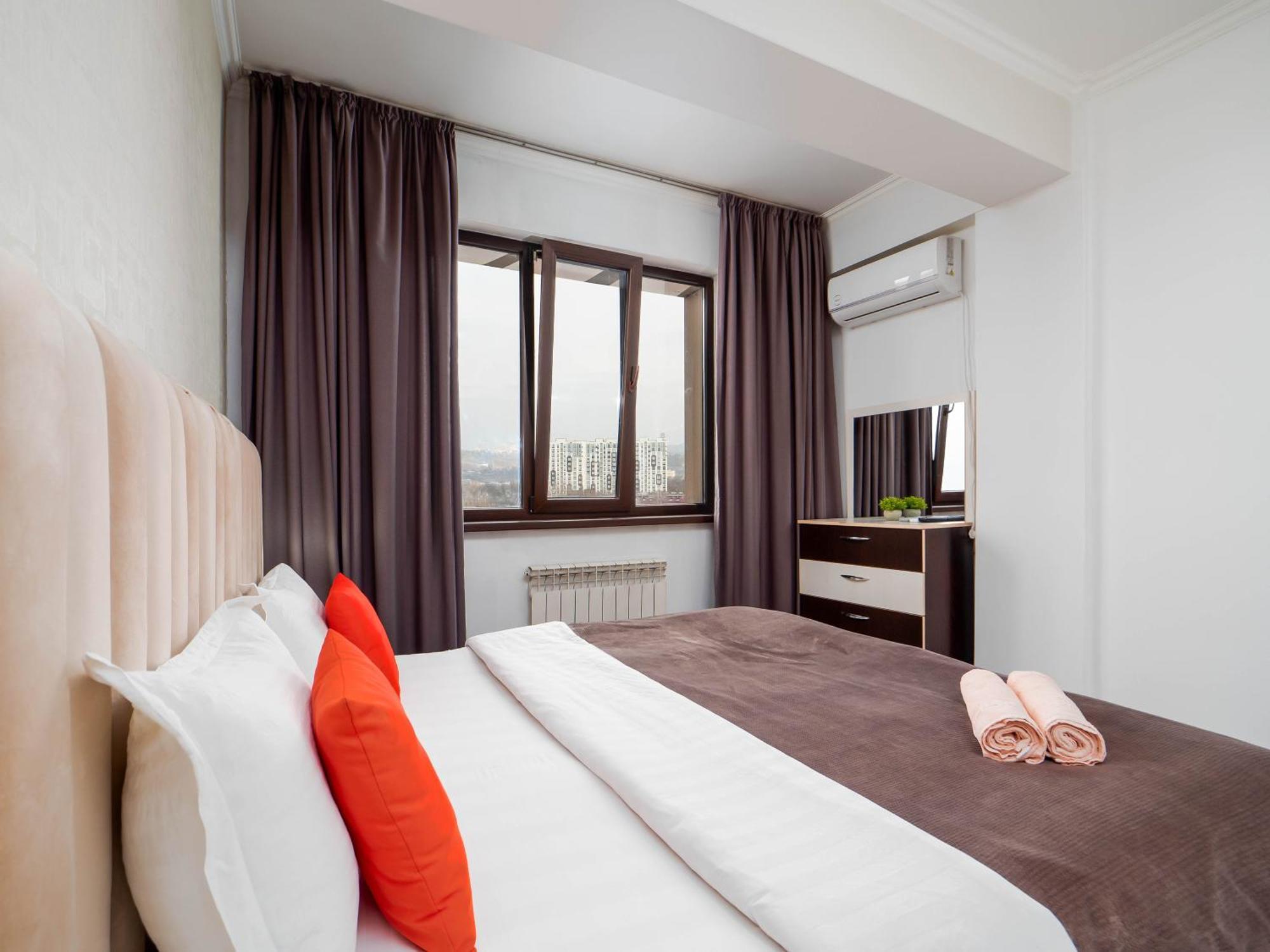 Appartments " Zhetysu-4" Almaty Exterior foto